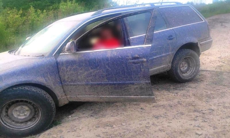 Autoturism cu numere false depistat în trafic la Dersca