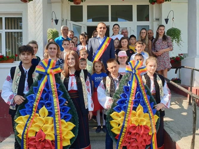 2 Iunie 2022 – comemorarea eroilor din comuna Broscăuți - FOTO