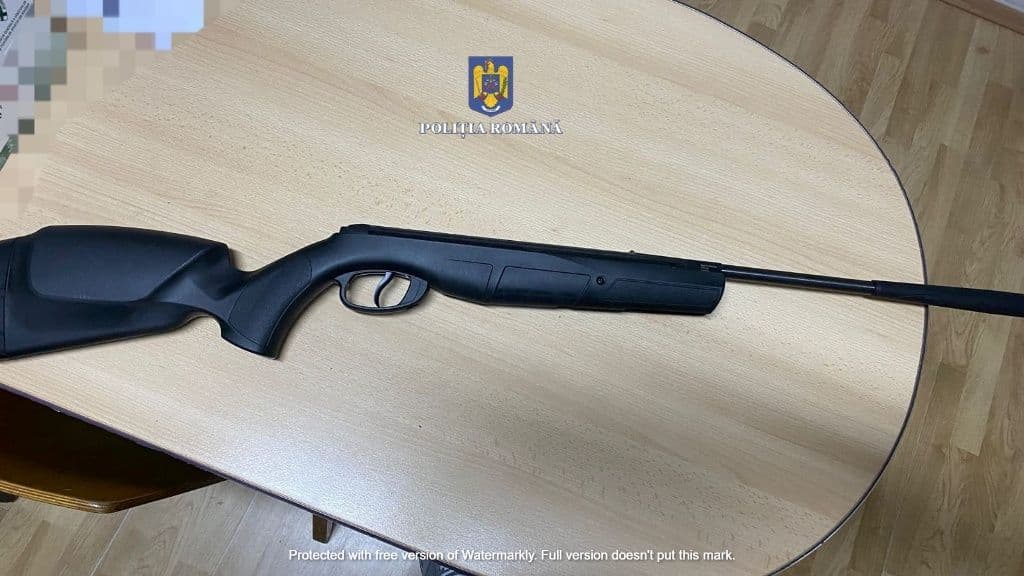 Dosar penal pentru contrabandă calificată și nerespectarea regimului armelor și munițiilor