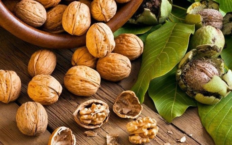 Deși conține grăsimi, acest fruct nu îngrașă și reduce colesterolul