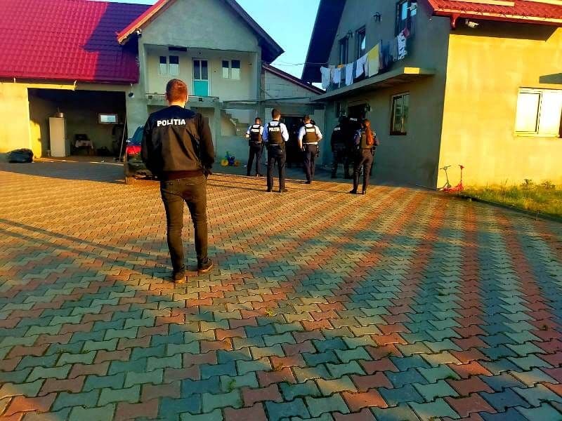 Doi bărbați din Lozna reținuți pentru furturi de animale