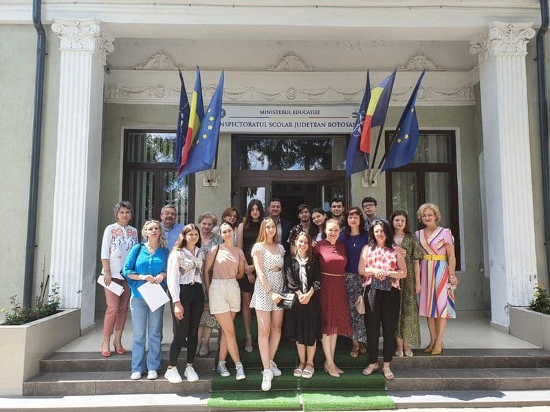 IȘJ Botoșani: „Tinerii dezbat” la nivel naţional - FOTO