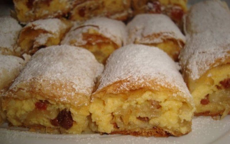 Strudel cu brânză dulce