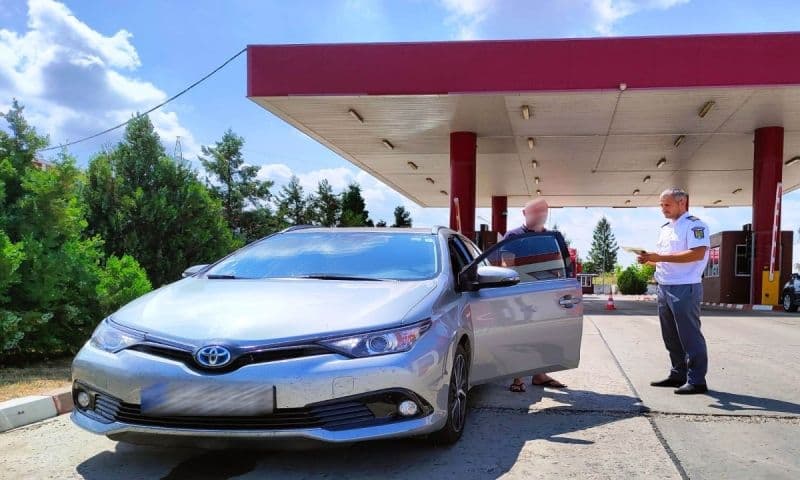 A plătit sute de euro pentru un permis de conducere fals