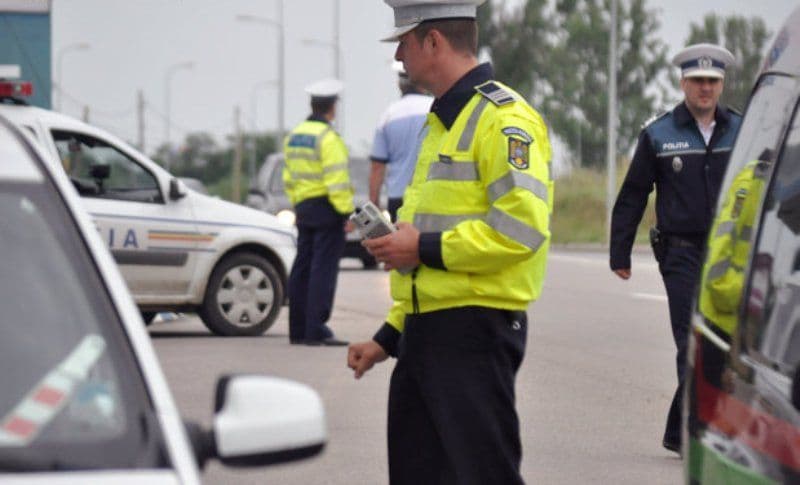 Tânăr din Botoșani prins băut și drogat la volan