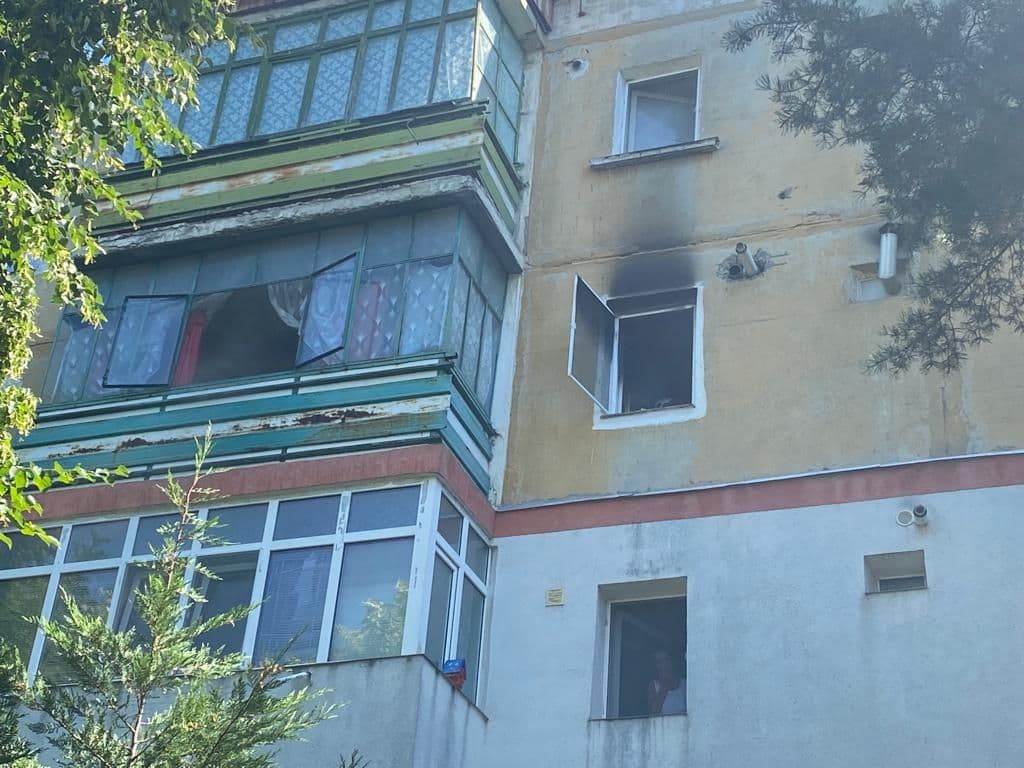 Panică într-un bloc din municipiul Botoșani - FOTO