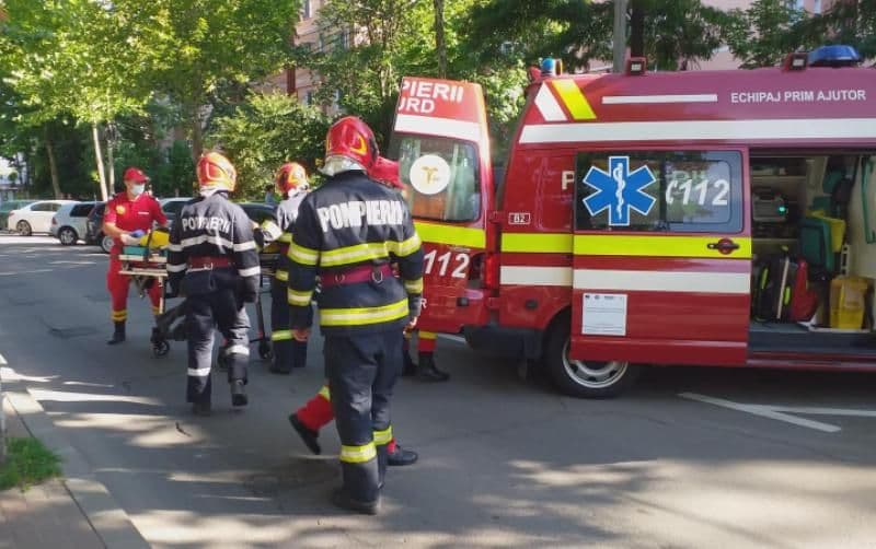 Misiune contra-cronometru pentru salvarea unei femei în vârstă de 81 de ani la Dorohoi - FOTO