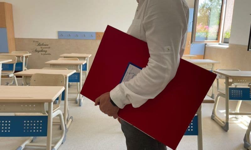 Cum arată noile cataloage și carnete obigatorii pentru toți elevii
