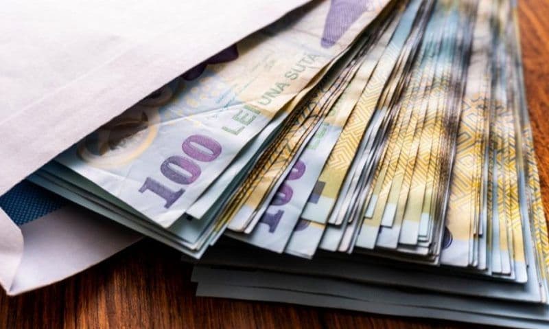 Cresc salariile bugetarilor în România. Anunțul oficial, cine va beneficia de măriri