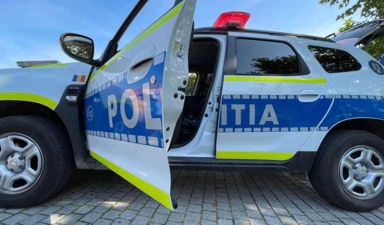 Doi tineri din Dorohoi depistați în trafic fără permis 
