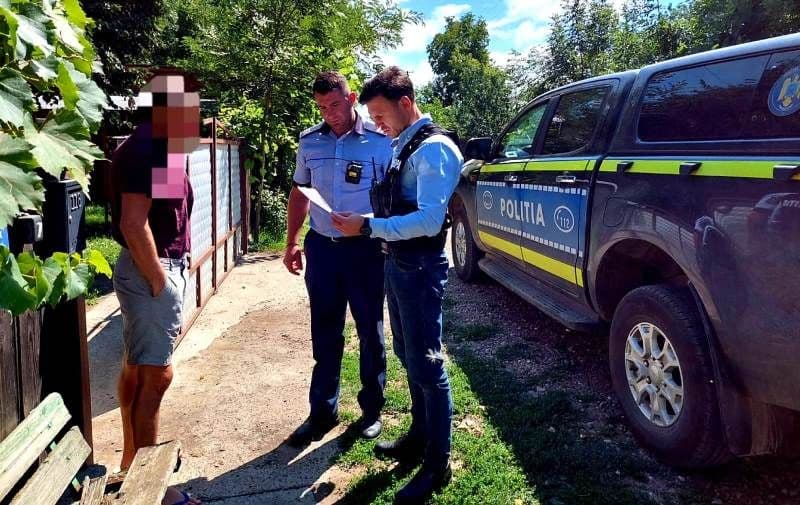 Proprietarii de câini periculoși verificați de polițiștii din cadrul Biroului pentru Protecția Animalelor - FOTO