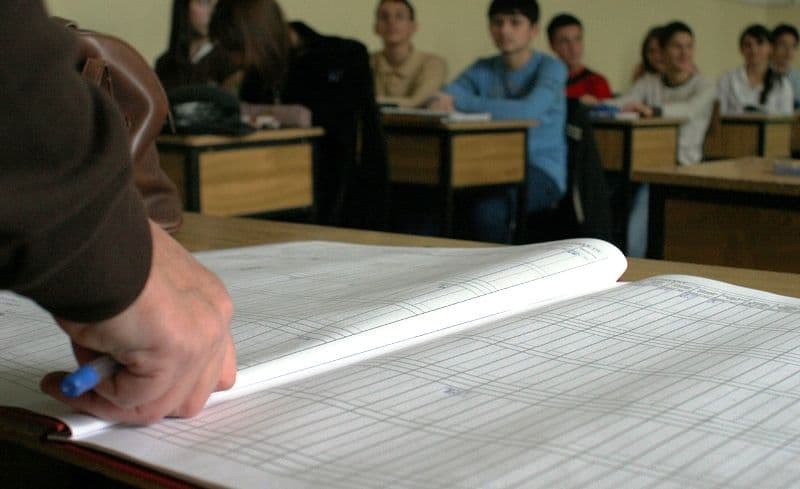 Ce schimbare îi așteaptă pe elevi din toamnă. Notele nu vor mai fi trecute în catalogul pe care îl știm cu toții