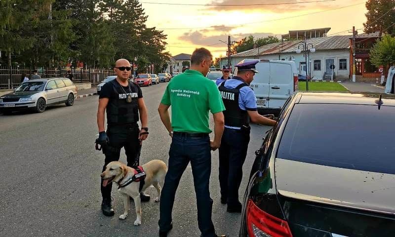 Amenzi de peste 24000 lei într-o acțiune a polițiștilor botoșăneni pentru siguranța cetățenilor - FOTO