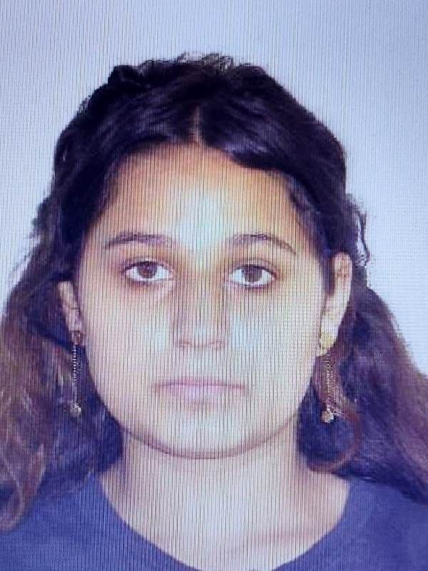 Polițiștii sunt în alertă! Minoră de 15 ani, din comuna Brăești, dată dispărută de familie