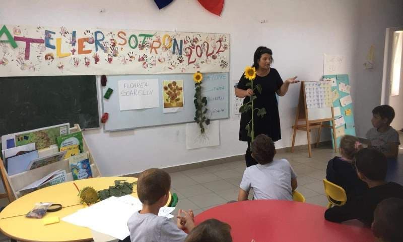 Grădiniță de vară și Ateliere Șotron desfășurate la Școala Gimnazială „Ioan Cernat” Havârna - Grădinița Balinți - FOTO