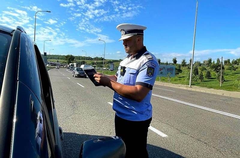 Tânăr botoșănean reținut pentru mai multe infracțiuni rutiere 