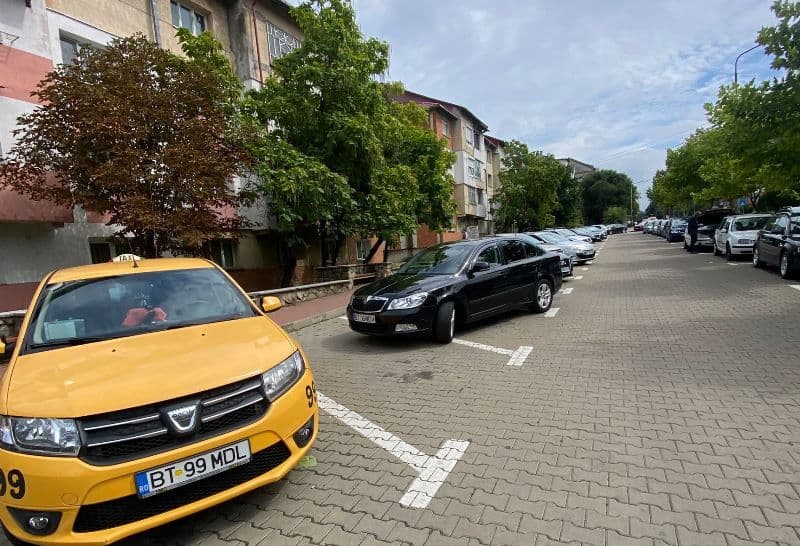 Prim ajutor acordat unui tânăr căruia i s-a făcut rău la volan în Dorohoi