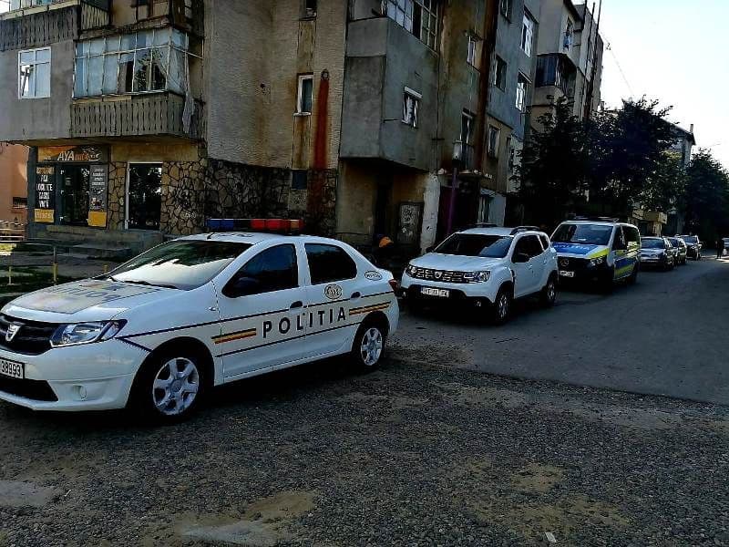 Acțiune a polițiștilor botoșăneni pentru depistarea persoanelor care tulbură ordinea și liniștea - FOTO