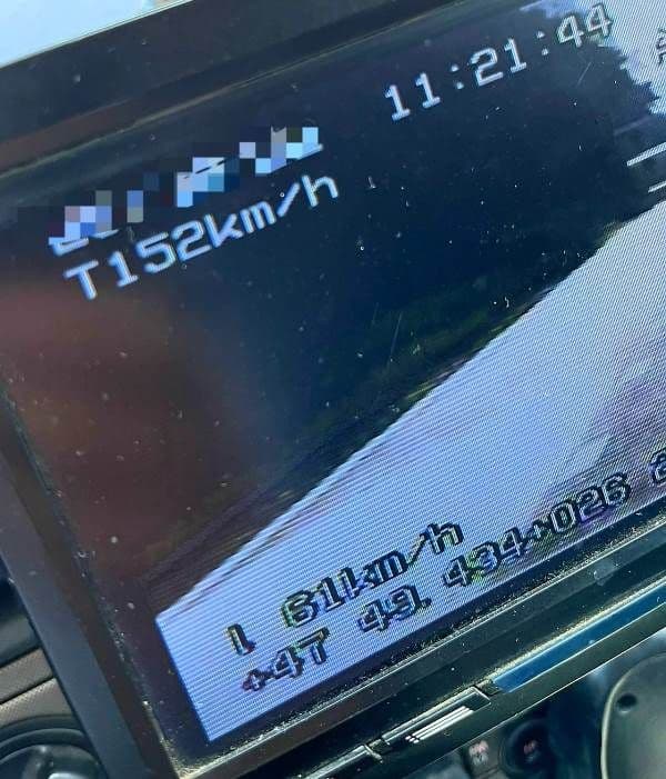Tânăr prins de polițiști în timp de gonea cu 152 km/h în localitate, fără a deține permis de conducere