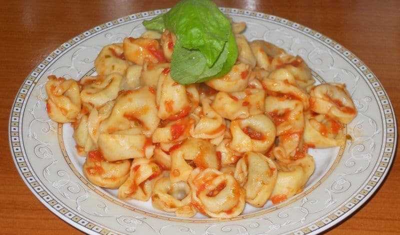 Ravioli cu roșii și busuioc