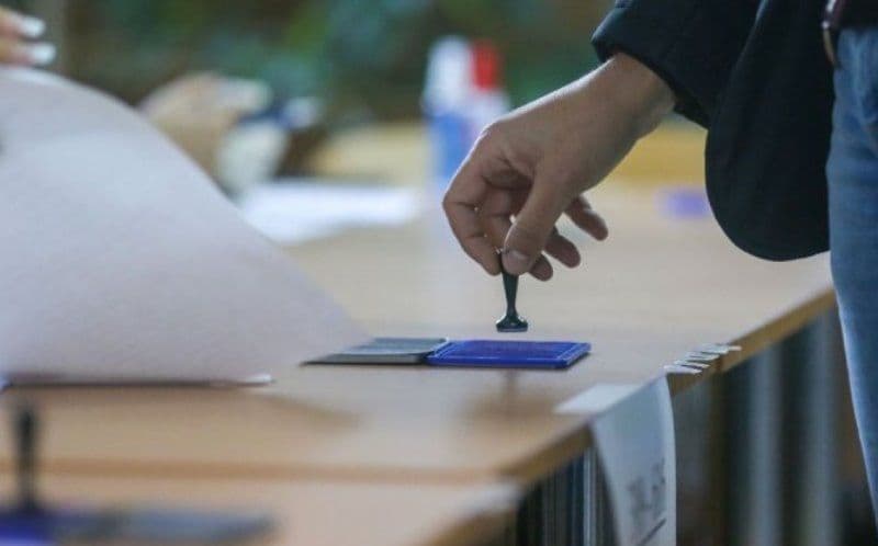 Proiect de lege: Vârsta de vot redusă la 16 ani la alegerile locale și europarlamentare