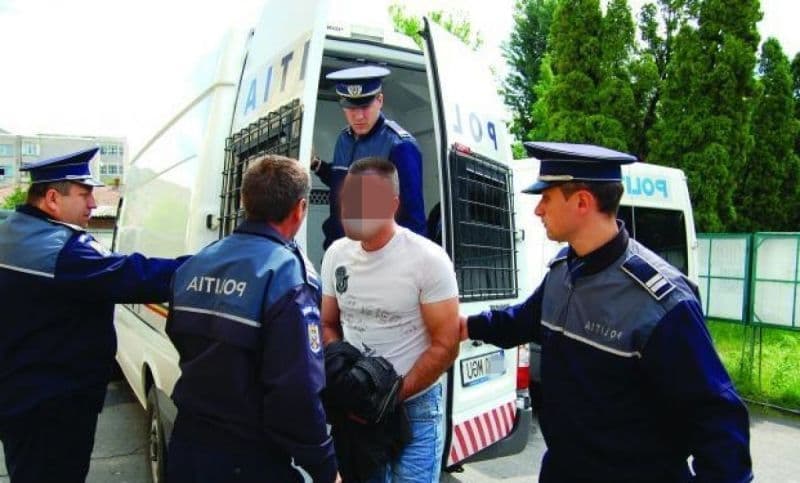 Botoșănean abia eliberat din penitenciar, extrădat în Germania pentru executarea altei pedepse