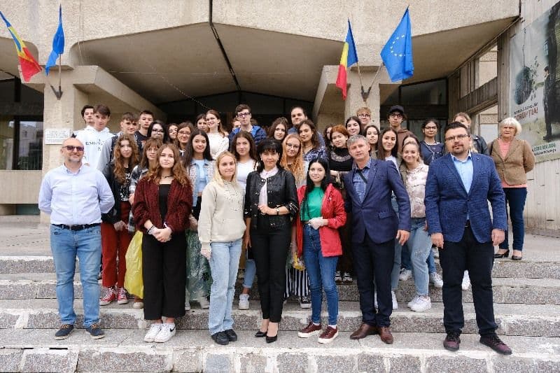 Schimbă PET-ul cu biletul - Start în campanii pentru protejarea mediului