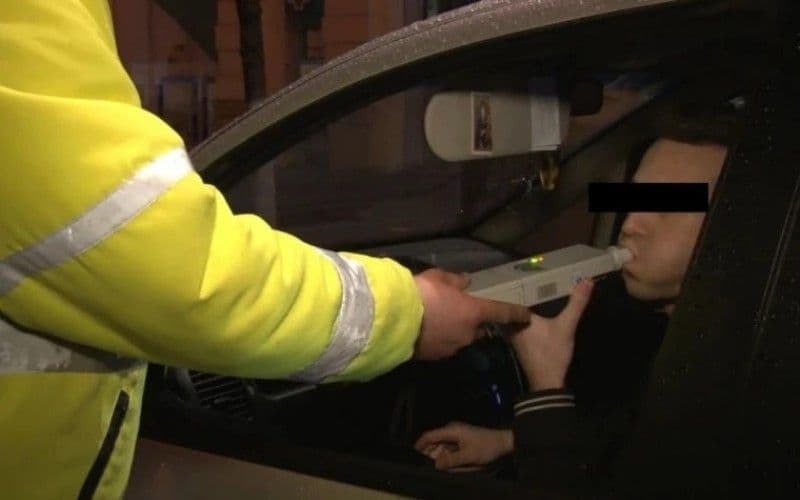 Șofer din Șendriceni depistat în trafic, în stare avansată de ebrietate
