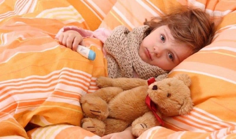 Greșeli pe care să nu le faci când copilul tău este bolnav