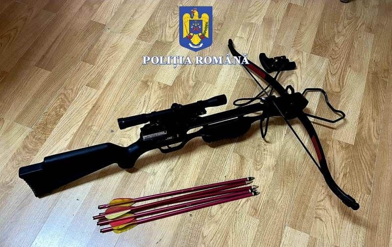 Acțiune a polițiștilor din cadrul Serviciului Arme Explozivi și Substanțe Periculoase pe raza a trei comune din județ