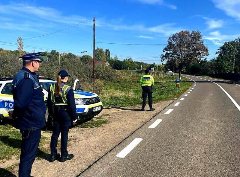 Amenzi de peste 6.000 de lei aplicate de polițiști în cadrul unei acțiuni de prevenire a accidentelor în zona trecerilor la nivel cu calea ferată