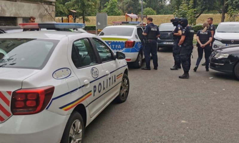 Acțiune a polițiștilor Serviciului de Investigații Criminale pentru combaterea traficului internațional și furturilor de autovehicule