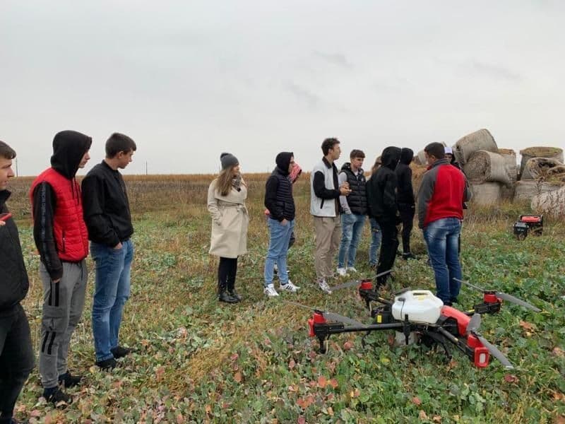 Agricultura 4.0 la Liceul Tehnologic „Alexandru Vlahuță” Șendriceni - FOTO