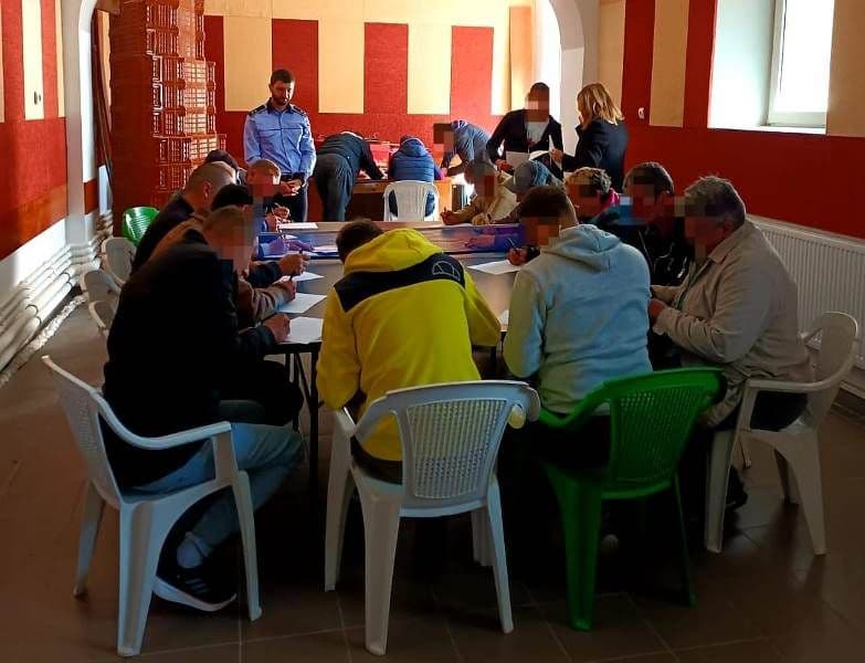 „ÎN SIGURANŢĂ LA VOLAN – STOP ACCIDENTELOR RUTIERE” - Programul ajuns la a 3-a serie de persoane susţinute pentru reintegrare socială
