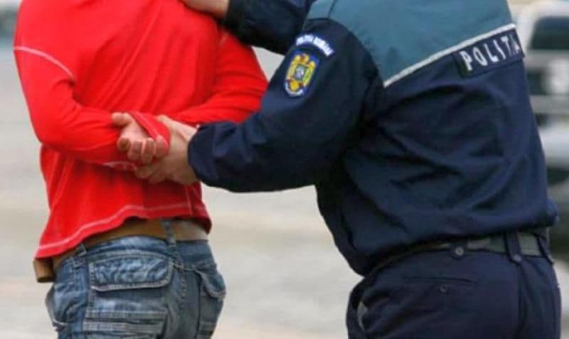 Bărbat de 42 de ani, arestat preventiv pentru încălcarea ordinului de protecție