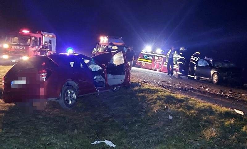 Accident pe un drum din județ: două persoane au avut nevoie de îngrijiri medicale – FOTO