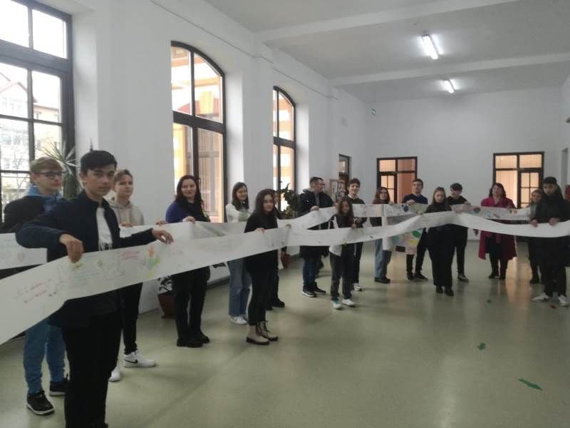 Pacea este atitudine – Activitate organizată de Gimnaziul Kogălniceanu și Colegiul „Grigore Ghica” - FOTO