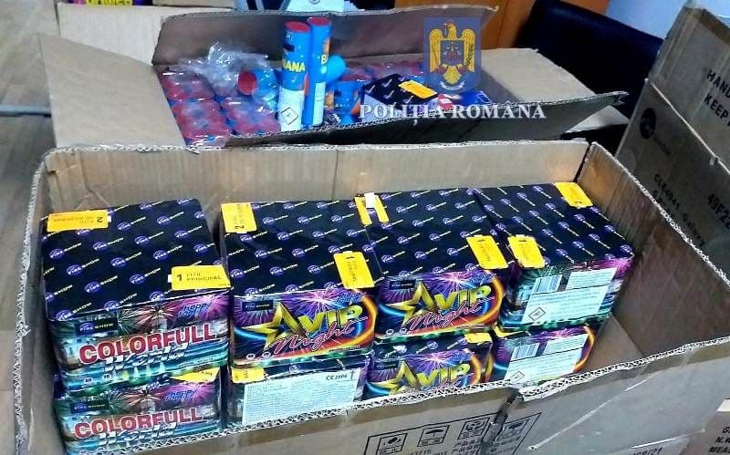 Șofer prins de polițiști cu portbagajul plin de petarde și artificii