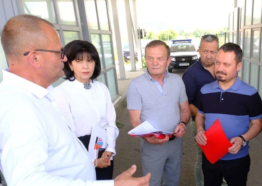 Memorandum de 90 de milioane de lei pentru vămile și drumurile din județ - FOTO