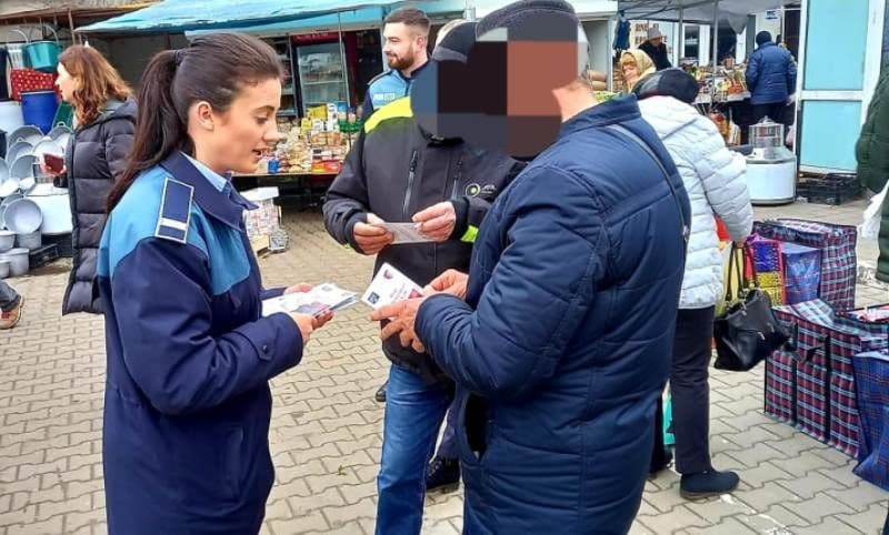 Acțiuni preventive derulate de polițiștii botoșăneni în Programul de prevenire a furturilor din genți sau buzunare