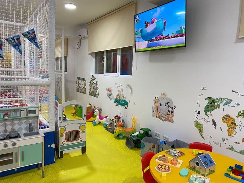 Spațiul de joacă „Arisucu&Deliuța” Dorohoi – Locul perfect pentru petrecerea copilului tău!