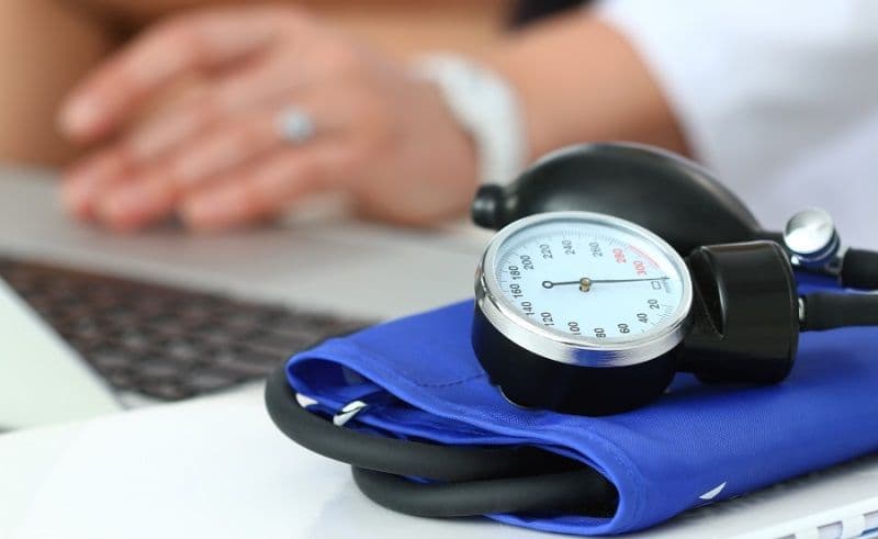 Cum poți să-ți scazi tensiunea ridicată fără medicamente