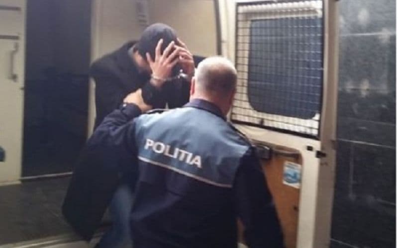 Tânăr din Botoșani în arest după ce a furat mai multe bunuri