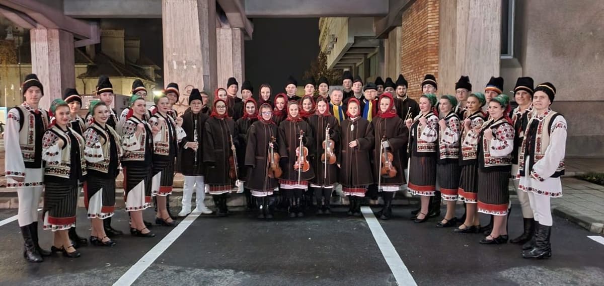 Datinile și obiceiurile de iarnă din județul Botoșani prezente la Brăila – FOTO