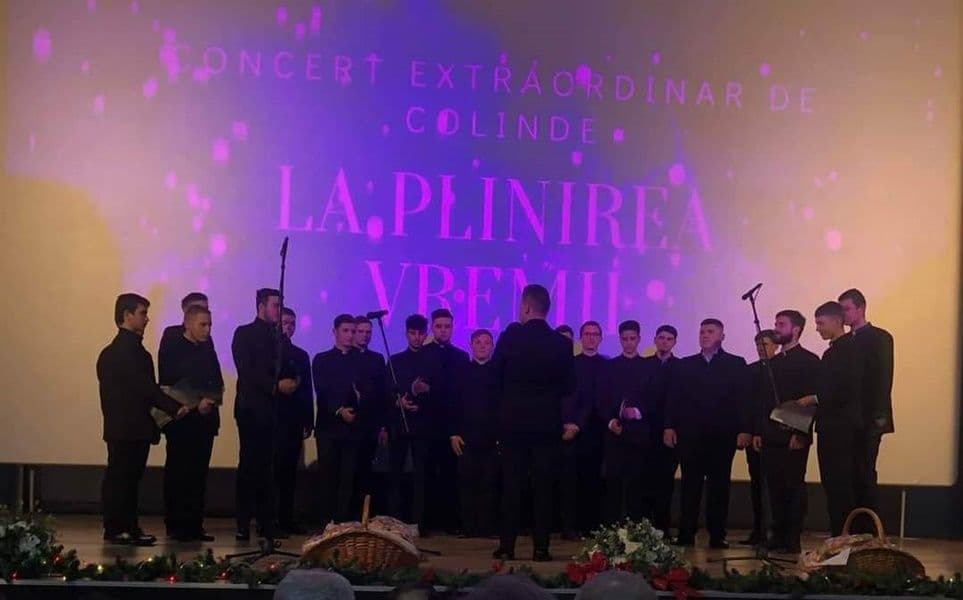 Concert extraordinar de colinde „La plinirea vremii” la Cinematograf „Melodia” - FOTO