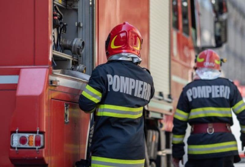 Anexă cuprinsă de flăcări la Mesteacăn, în ultima zi din an