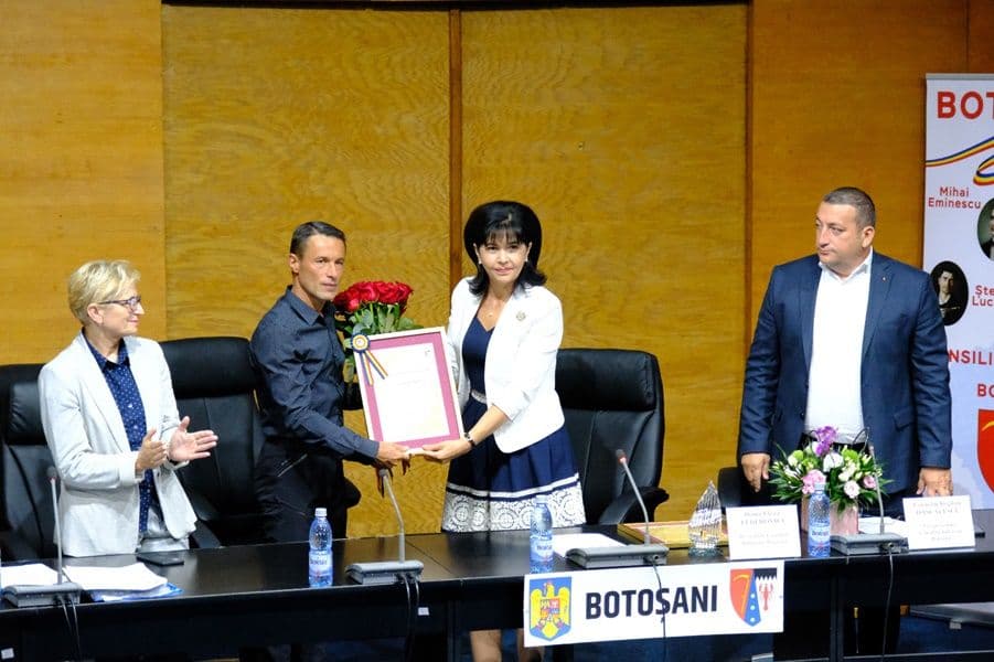 Diploma de excelenta Iulian Rotariu_002