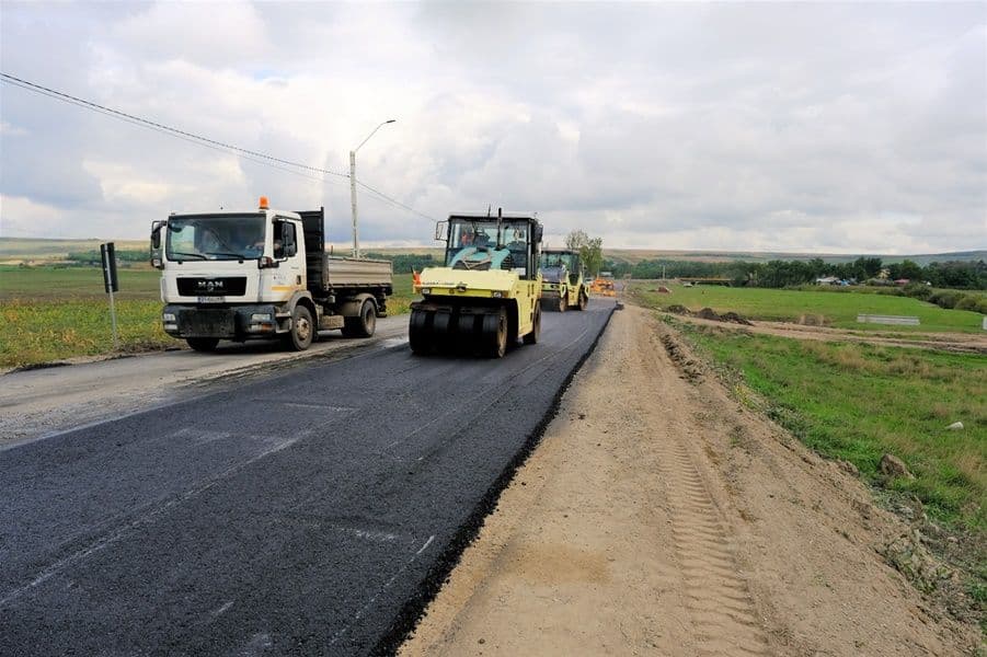 Finalizare primul strat de asfalt pe Lotul 2  (11)