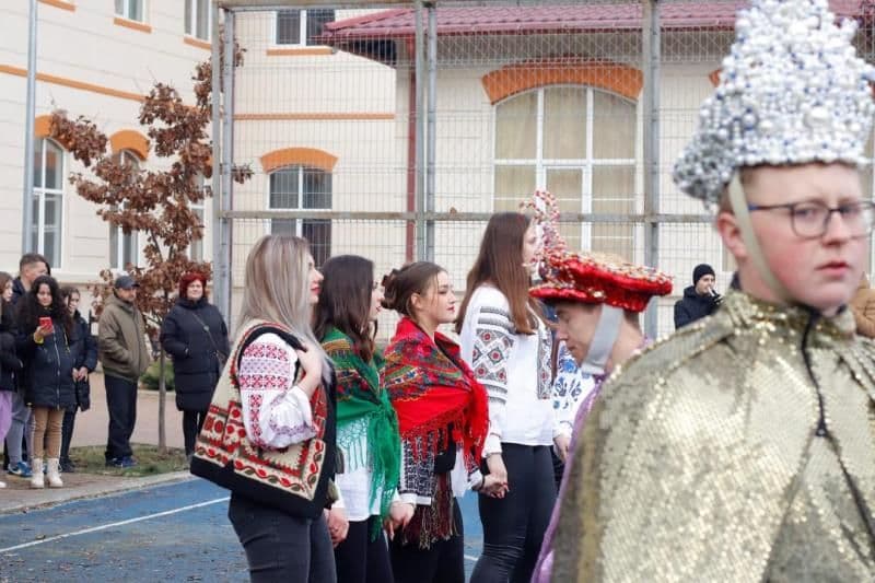 Ghica (3)