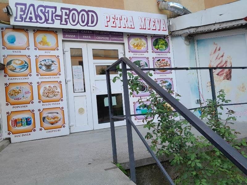 Fast Food - Petra Myeva (2)